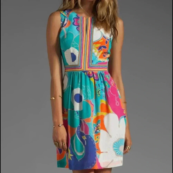 Trina Turk Sea Cove Crushes Dress Sz 4 - Picture 1 of 6